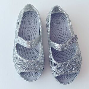 Crocs Girls Isabella Silver Sparkle Glitter Peep Toe Jelly Flats Sz C 8